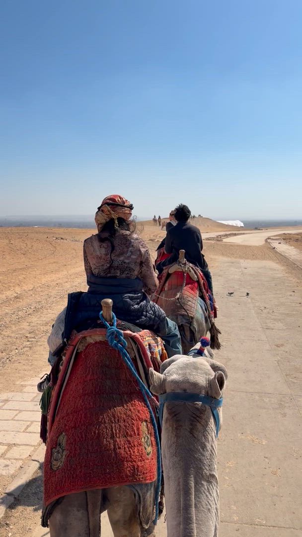 Vídeo de reseña del cliente sobre 3 Noches de Crucero de Asuán a Luxor incluyendo Abu Simbel, Pueblo Nubio y Globo Aerostático