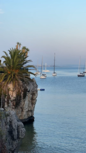 Trouvez votre circuit idéal au Portugal. Nous avons 678 aventures à vous proposer au Portugal entre 2 et 24 jours.