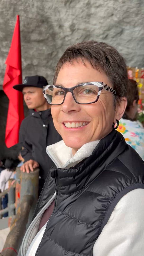 Vídeo de reseña del cliente sobre Simplemente Vietnam en 7 días por Realistic Asia