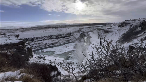 Encuentra el autobus / bus circuito adecuado para ti en Islandia. Hay 66 viajes para escoger, que van desde 3 días de duración, hasta 17 días. El mes con más salidas es Septiembre, convirtiéndolo en la época más popular para visitar Islandia.