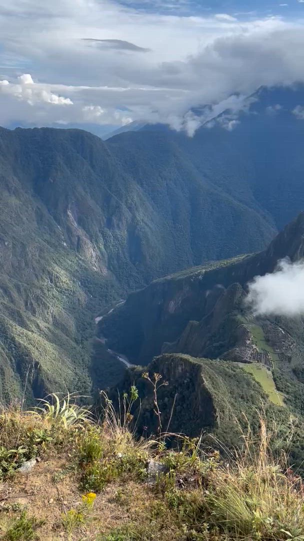 Vídeo de reseña del cliente sobre Tour de 8 Días: Lima, Cusco, Machu Picchu y Puno - Incluye Vuelos Nacionales y Tren Vistadome