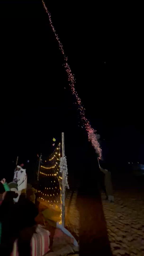 Vídeo de reseña del cliente sobre Circuito de 3 días al desierto de Merzouga - campamento de lujo