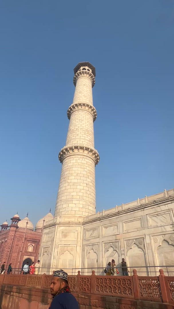 Vídeo de reseña del cliente sobre Viaje al Triángulo de Oro de la India más vendido con comidas y Taj Mahal al amanecer