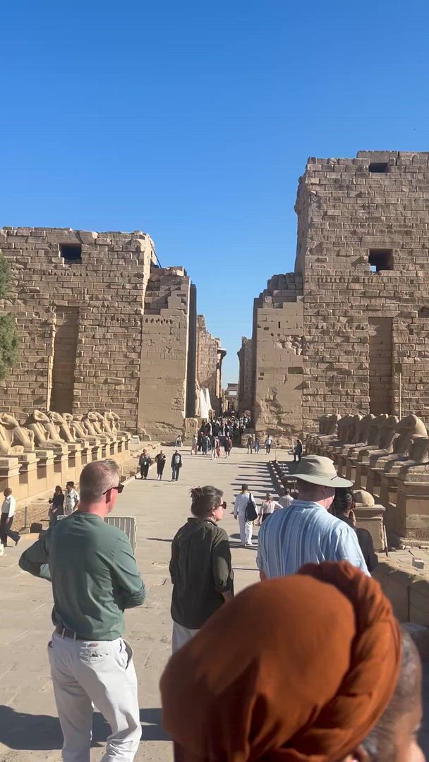 Vídeo de reseña del cliente sobre 4 días y 3 noches en un crucero 5 estrellas por el Nilo desde Asuán a Lúxor