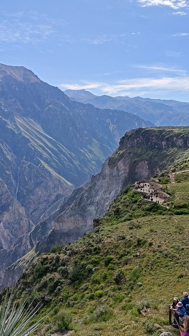 Encuentra el circuito adecuado para ti en Perú. Tenemos 978 aventuras en Perú, empezando desde un día de duración, y el circuito más largo de 37 días.