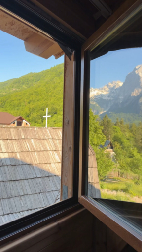 Vind een Wandelen & trekking reis die naar Balkan gaat. Er zijn 291 rondreizen om uit te kiezen, met een minimum duur van een dag tot wel 15 dagen. De meest populaire maand voor deze reizen is oktober, dan beginnen de meeste reizen.