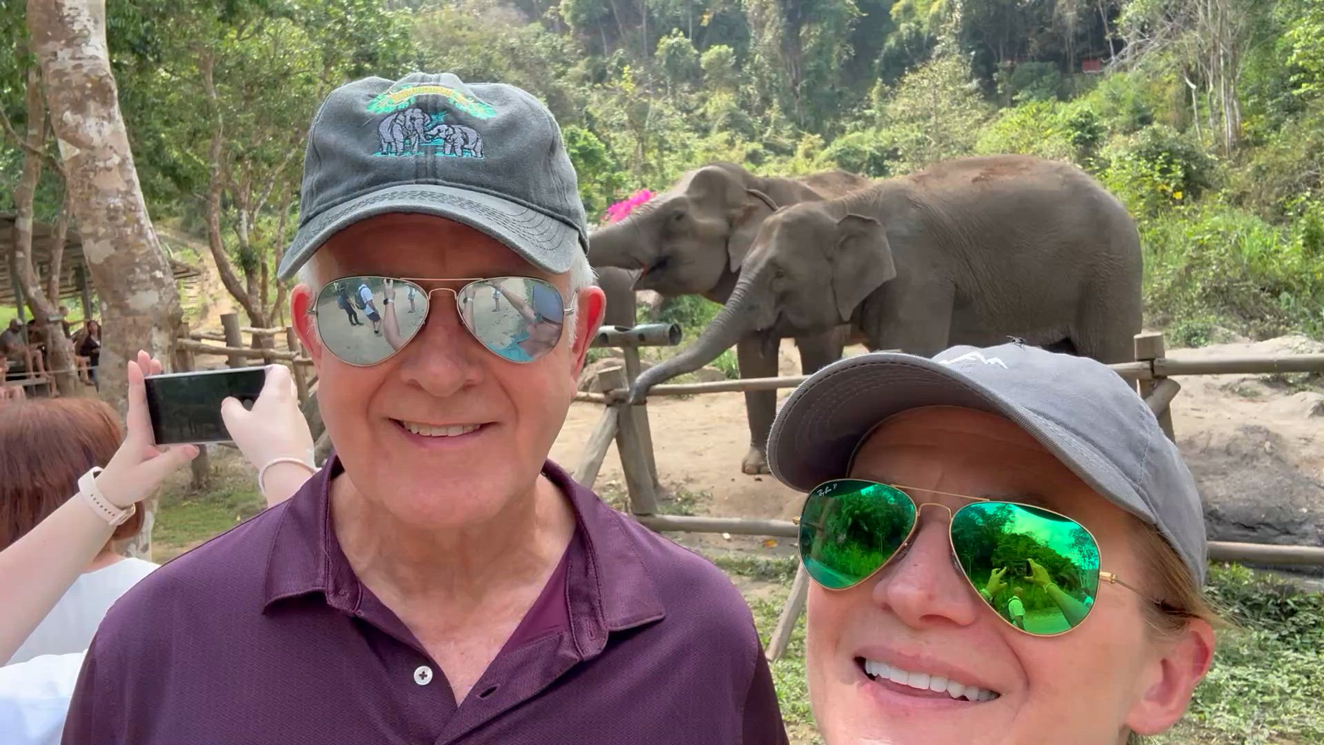 Vídeo de reseña del cliente sobre Lo más destacado de Tailandia