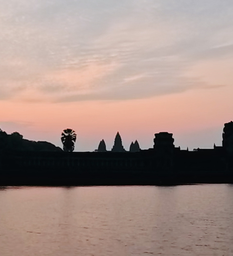 Trouvez votre circuit idéal dans la région Siem Reap. Nous avons 180 aventures à vous proposer dans la région Siem Reap. Le mois le plus apprécié pour s'y rendre est Septembre, c'est-à-dire le mois qui compte le plus grand nombre de départs.