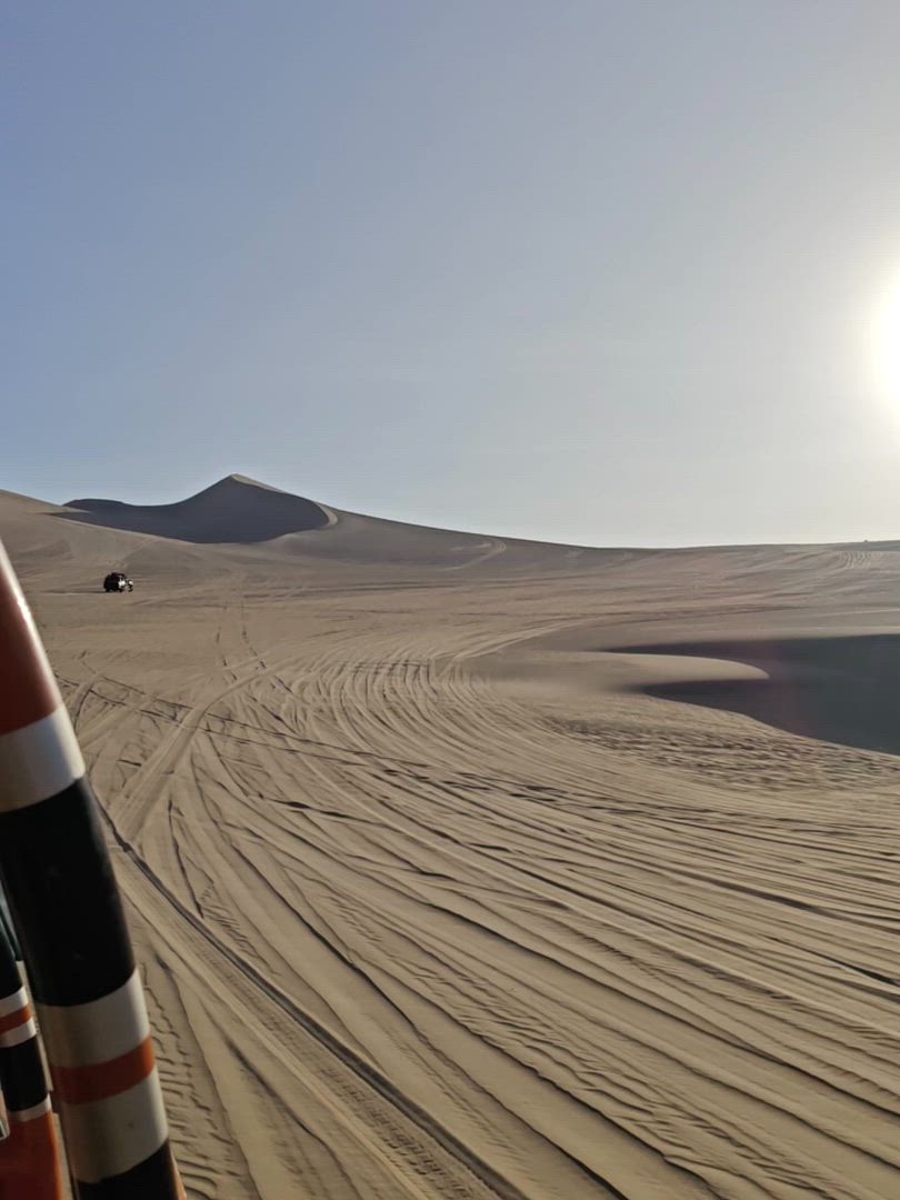 Vídeo de reseña del cliente sobre De Lima a La Paz - sandboarding y puestas de sol (from Lima to La Paz)