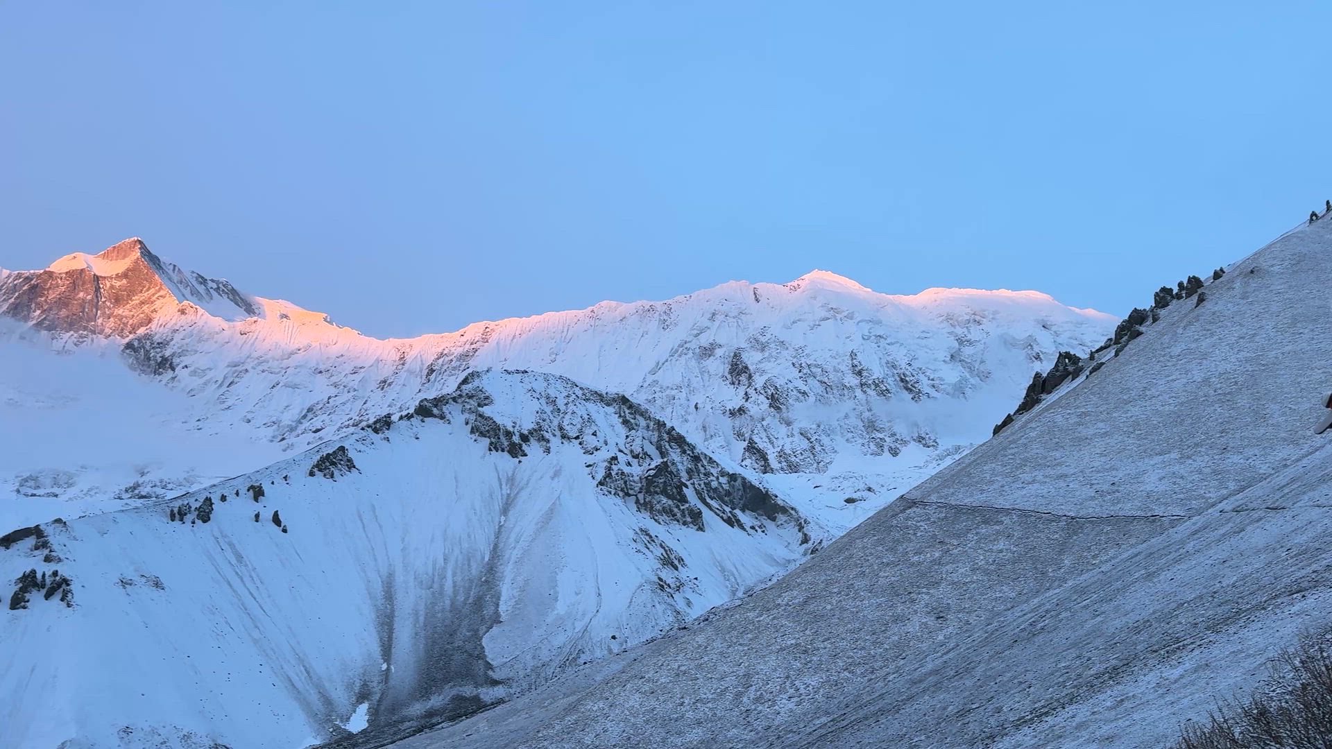 Trouvez votre circuit idéal dans la région Mont Annapurna. Nous avons 1036 aventures à vous proposer dans la région Mont Annapurna. Le mois le plus apprécié pour s'y rendre est Octobre, c'est-à-dire le mois qui compte le plus grand nombre de départs.