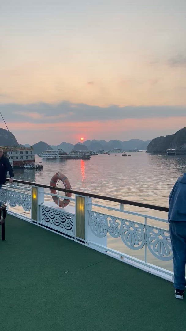 Circuit au Vietnam : Mélodie de la montagne et de la mer en 8 jours customer review video