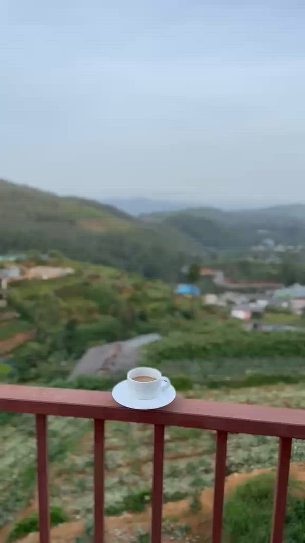 Vídeo de reseña del cliente sobre Senderos Intemporales: Desvelando la rica historia de Sri Lanka