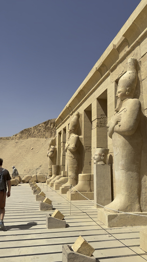 Trouvez votre circuit idéal en Égypte. Nous avons 1915 aventures à vous proposer en Égypte entre une journée et 30 jours. Le mois le plus apprécié pour s'y rendre est septembre, c'est-à-dire le mois qui compte le plus grand nombre de départs.