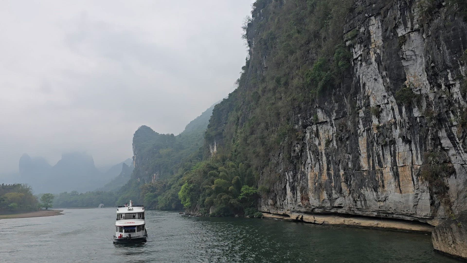 Trouvez le circuit idéal pour votre famille, adapté à tous les âges avec plus de 12843 circuits familiaux disponibles dans la région Asie.