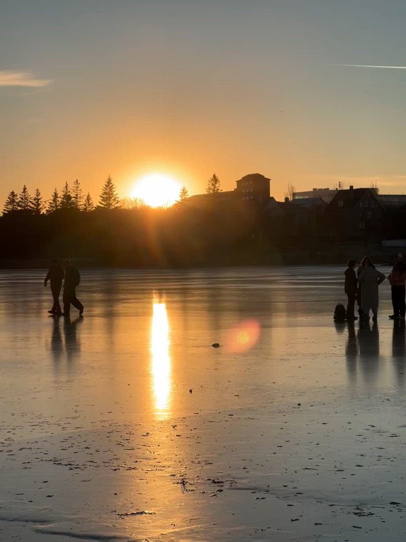 Vídeo de reseña del cliente sobre Lo mejor de la Islandia clásica - 8 días