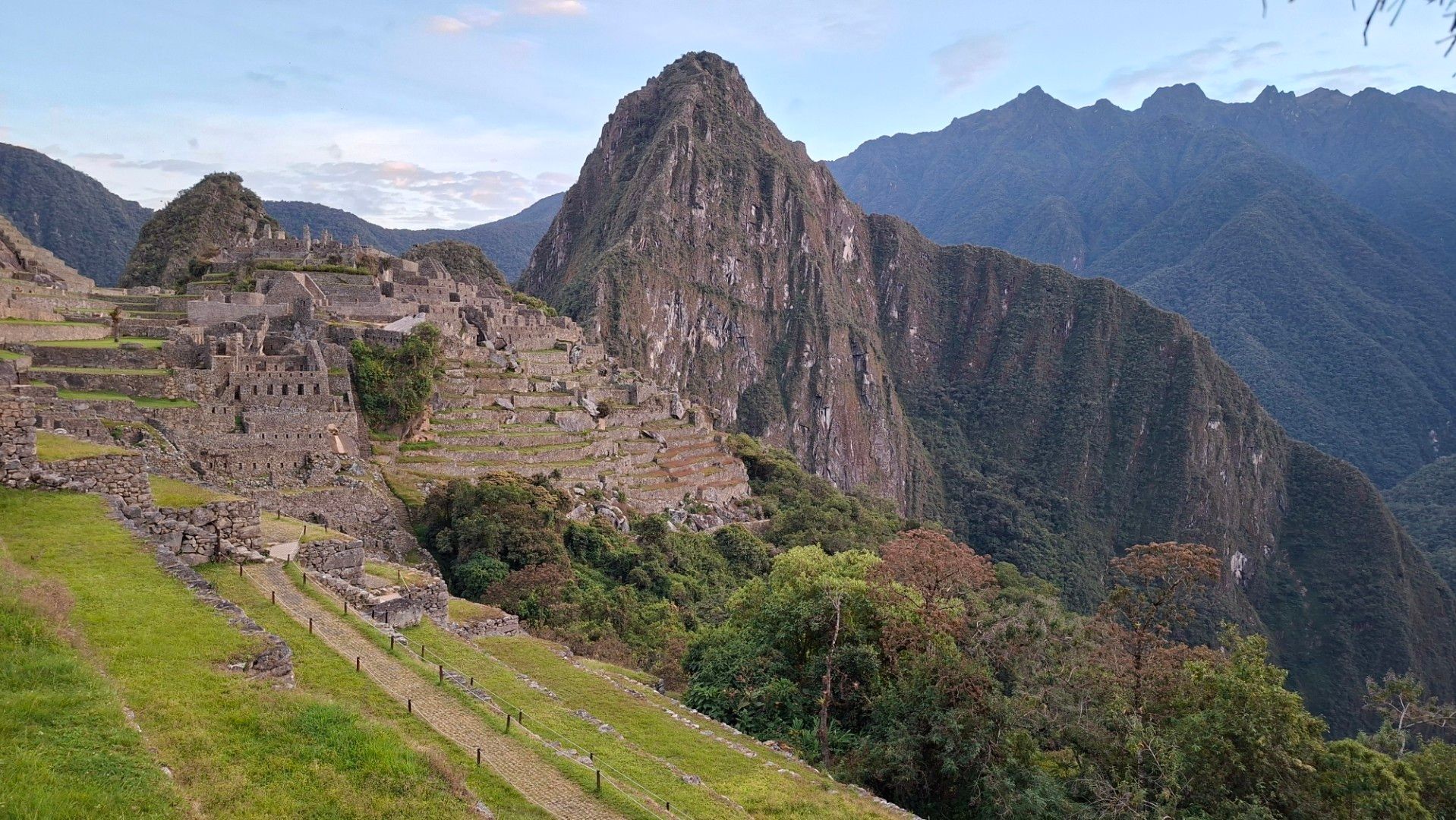 Peru Classic 7D-6N ( Lima, Nazca, Paracas, Cusco, City tour, Sacred valley, Machu Picchu )