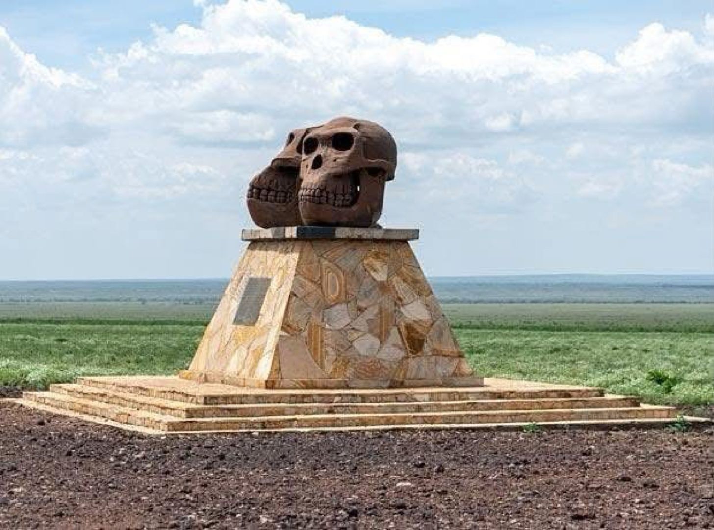 Welcome back to Africa adventures🇹🇿 .  African lamp travel  and safari we are at 3 days Serengeti and ngorongoro . Let explore together the beauty of endless plain and ngorongoro paradise. Book your ticket now  - - - @Romania TV @RomaniaGuidedTour @Romania @TRAVEL AGENCY @EasternHorizon Safaris Are you ready to explore the beauty of Tanzania? 🦁🏔️🏝️  We offer unforgettable experiences including: • Wildlife Safaris • Mount Kilimanjaro Adventures • Zanzibar Holidays • Cultural Tours & City Experiences  📩 To help us create your perfect safari, please share: • Your travel dates • Number of travelers • Your preferred destinations  Your dream African adventure starts here. Contact us today and let us help you plan a journey you will remember forever!  Website: https://africanlamptravel.com/ Email 📧 lampstravel@gmail.com Contact;+255763373738 We light up your dreams to reality   African lamp travel and safari — Discover Tanzania, Creat memories 🌎