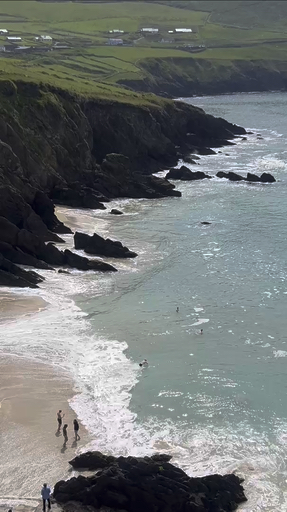 Trouvez votre circuit idéal dans la région Wild Atlantic Way (Irlande). Nous avons 298 aventures à vous proposer dans la région Wild Atlantic Way (Irlande). Le mois le plus apprécié pour s'y rendre est Juin, c'est-à-dire le mois qui compte le plus grand nombre de départs.