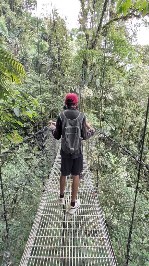 Quête de la Costa Rica customer review video