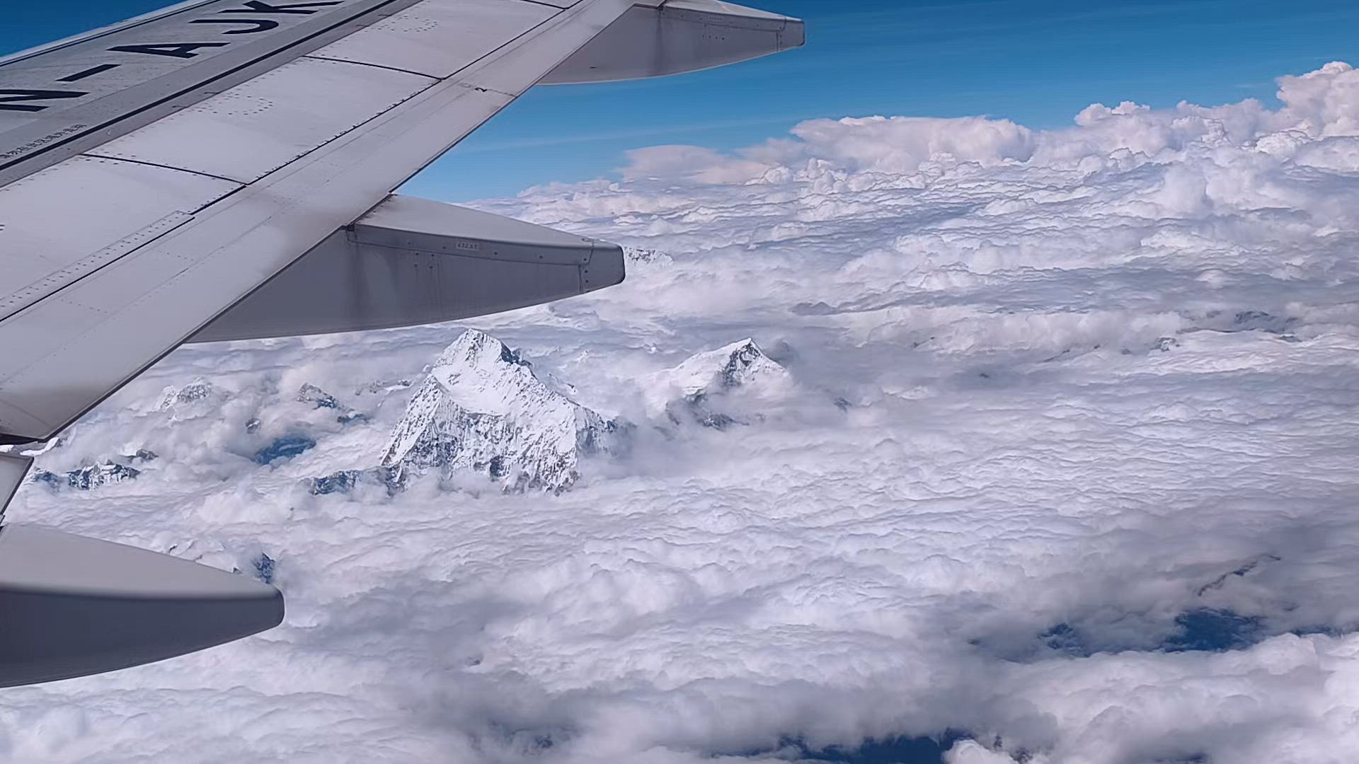 video met klantbeoordeling van 7 Daagse Tibet Rondreis Lhasa naar Kathmandu Overland Kleine Groepsreis Tibet