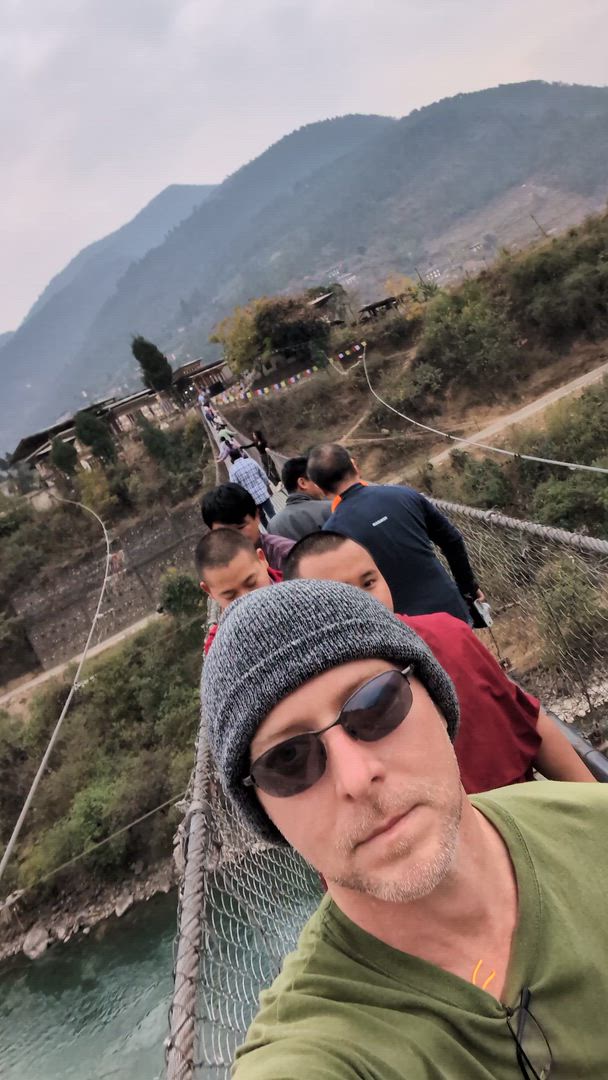 Trek au lever du soleil à Ghorepani Poon Hill customer review video