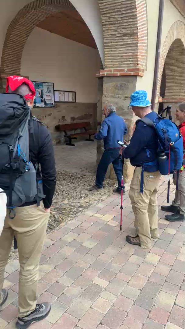 Marcher sur le Camino de Santiago - 8 jours (from Madrid to Saint-Jacques-de-Compostelle) customer review video 