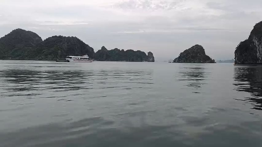TOP 1: 8-Day Explore the Best of North and Central Vietnam - Highlights & FULL Activities Tour
