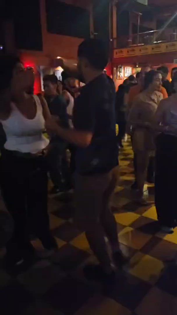 Vídeo de reseña del cliente sobre Circuito de 21 días por Colombia, Perú, Bolivia y Chile con el Camino del Inca y el Salar de Bolivia