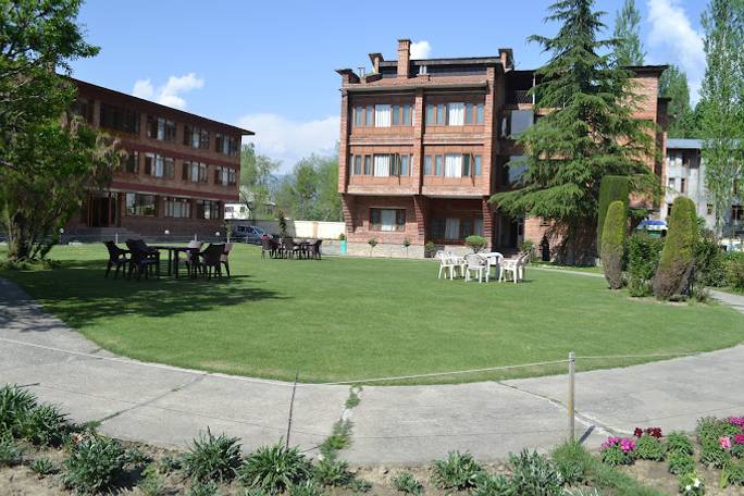 Hotel Brown Palace or similar - Srinagar