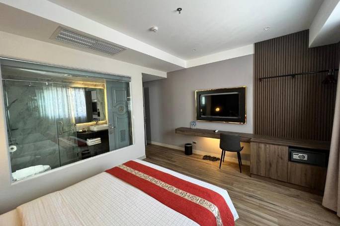  Acnos Saigon Hotel 3⭐⭐⭐ or similar