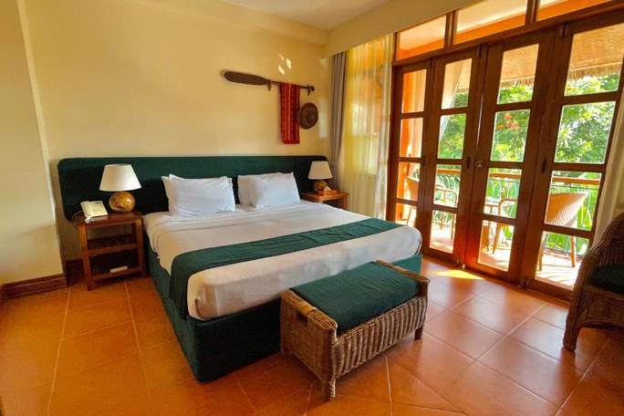  Coco Grove Beach Resort