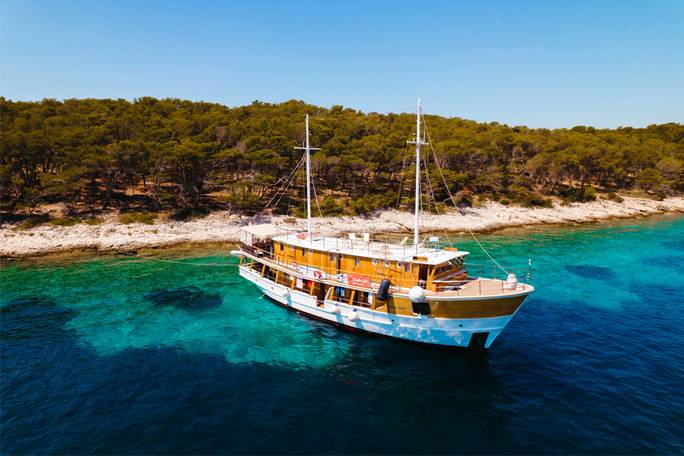 Classic Plus Boat Category example