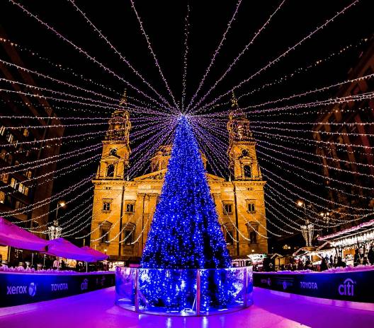 10 Best European Christmas Market Tours 2022/2023 - TourRadar