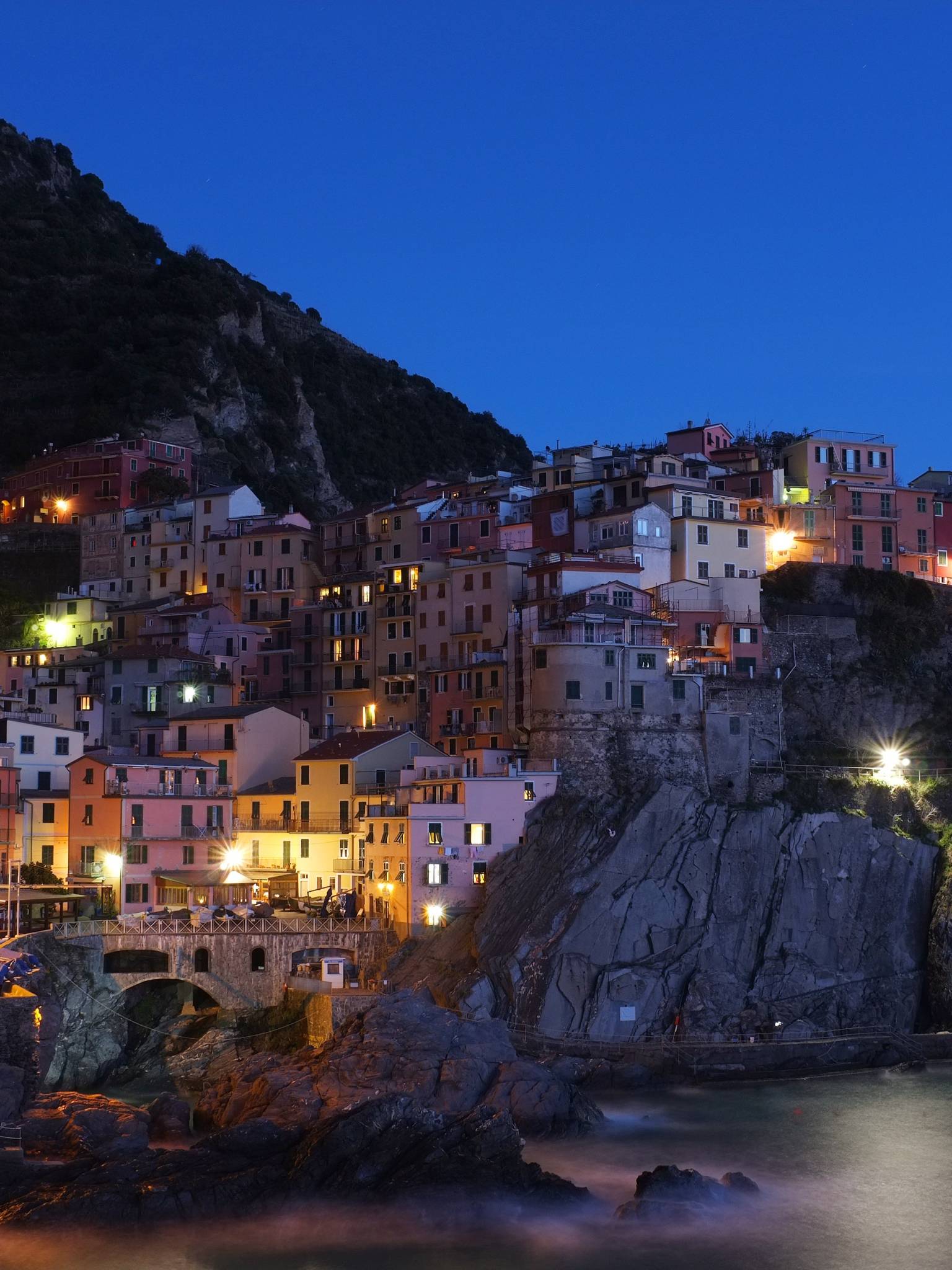 Best 4 week Europe Itineraries [Train, Cruises & More] TourRadar