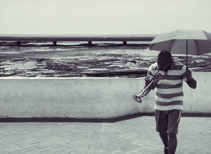 Person with trumpet in Panama