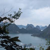 1-TAG Ha Long Bay Kreuzfahrt, Kajakfahren, Schwimmen, MitTagessen, Bus - Titov Insel, Luon Höhle und Sung Sot Höhle Reise-Foto #3