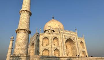 Close-up of the Taj Mahal in clear weather.