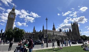 View of iconic Big Ben and Westminster Abbey in London.