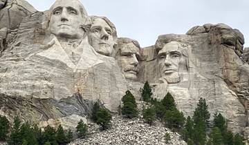 Mount Rushmore National Memorial with carvings of four presidents.