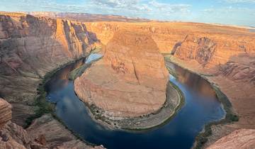 Horsebend with a river flowing around a large rock formation.