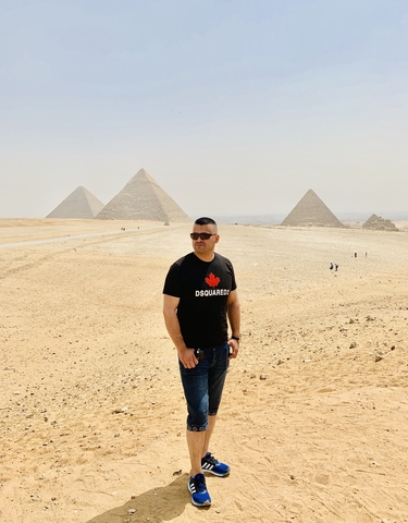 A scenic view of the pyramids of Giza.
