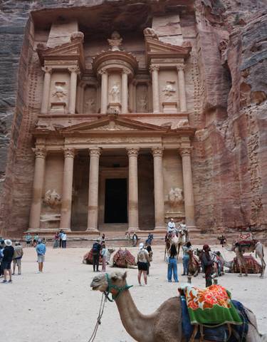 The Treasury at Petra with visitors