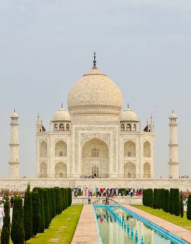 World-famous white marble mausoleum with minarets.