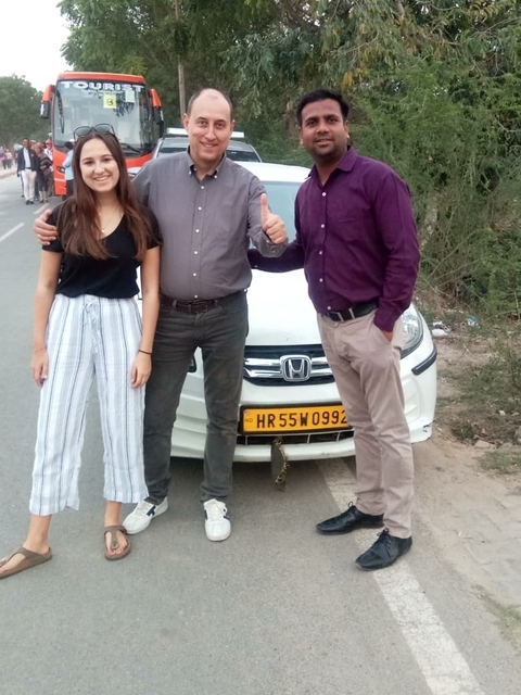 Photo d'avis client sur Circuit de 4 jours dans le Triangle d'Or (lever/coucher de soleil du Taj Mahal) - Circuit à Delhi, Agra et Jaipur 