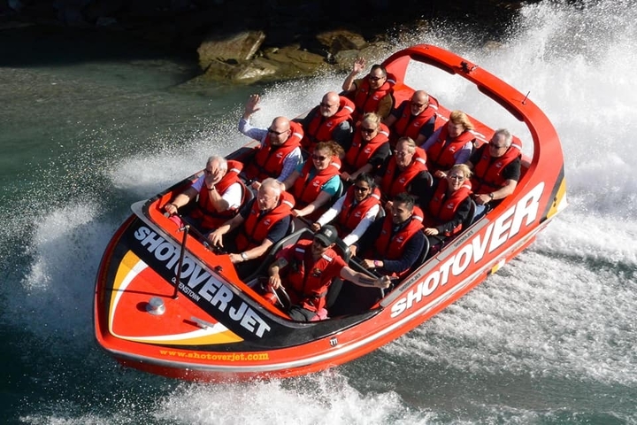       Photo d'avis client sur Nouvelle-Zélande à découvert (vers le sud) (17 destinations) 
  