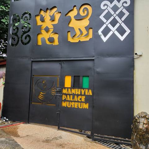       Sign for the Manhyia Palace Museum.
  