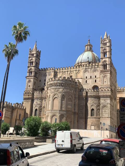       Historic cathedral with detailed architectural features.
  