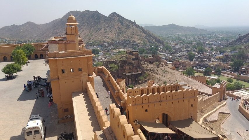       Aerial view of Amber Fort with surrounding landscape
  