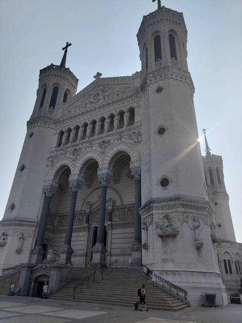 Large historic church with intricate carvings.