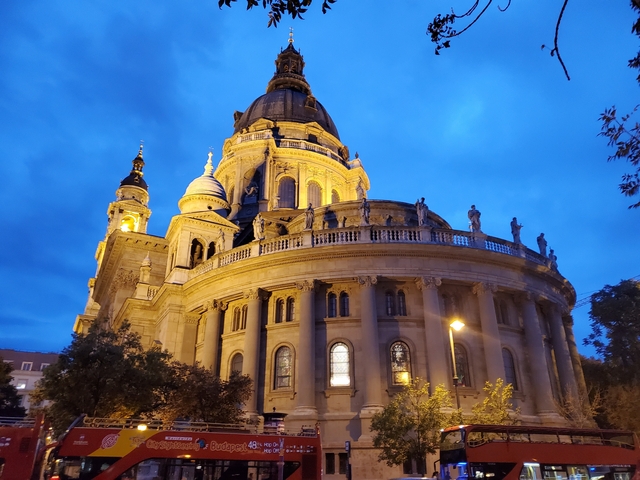       St. Stephen's Basilica illuminated at night.
  